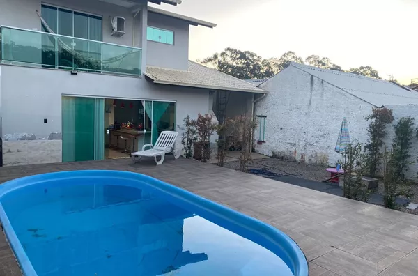 ÓTIMA CASA EM POTECAS COM 3 QUARTOS 