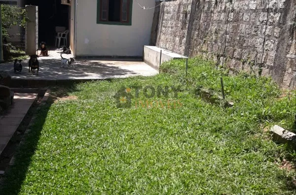 casa de madeira + terreno com 385 m² 