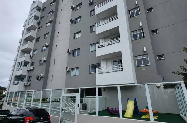 Execelente apartamento de 2 dormitórios com suíte e 2  vagas de garagem no Jardim Cidade - São José.