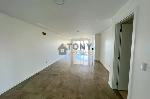 COBERTURA COM VISTA MAR SENDO 4 SUÍTES