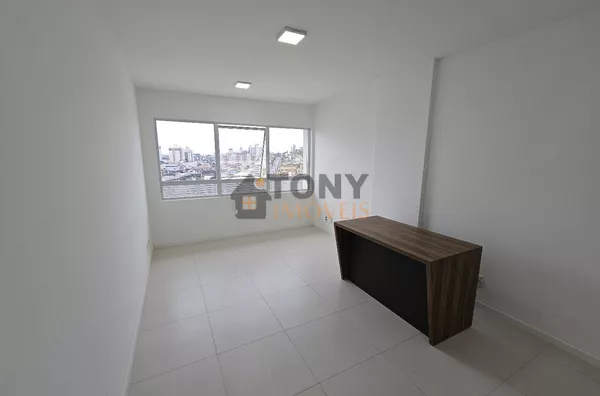 ÓTIMA SALA COMERCIAL EM CAPOERIAS COM VAGA DE GARAGEM