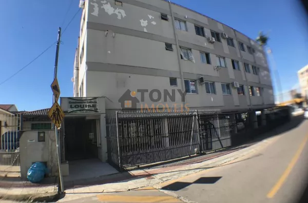 Apartamento 2 quartos com sacada e vaga coberta 