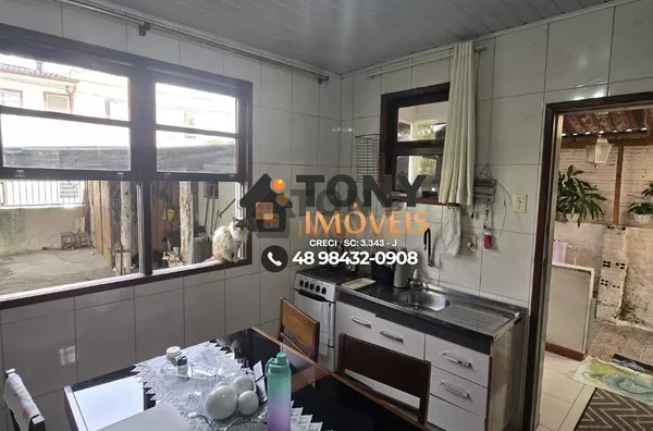 Casa comercial de 3 dormitórios à venda no bairro Praia Comprida - São José - Foto 7