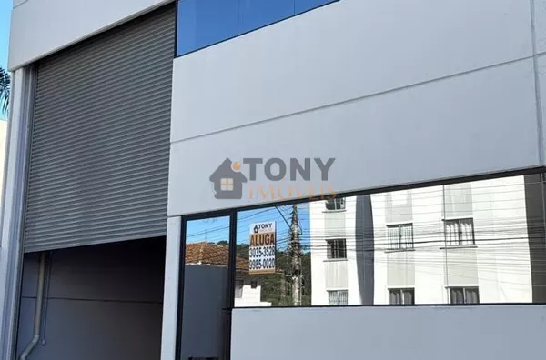 GALPÃO ZERO  COM 270M² - PÉ DIREITO 6 METROS