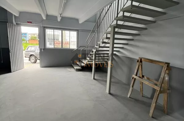 Galpão com 476m² - pé direito de 10 metros - Foto 6