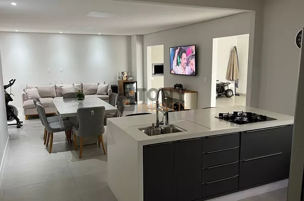 Excelente casa de 3 dormitórios e 2 suítes no bairro Serraria - São José. - Foto 6