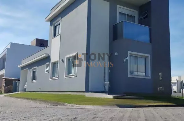 Belíssima casa de 3 dormitórios sendo 1 suíte, semi mobiliada no Delta Ville - Biguaçu