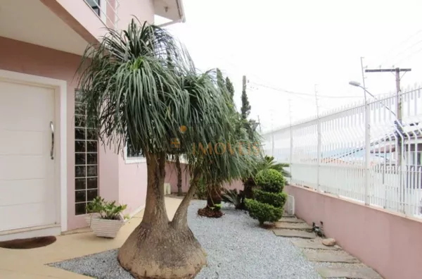 CASA COM POSSIBILIDADE DE FINANCIAMENTO - 3 QUARTOS