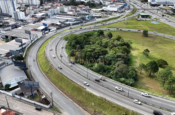 TERRENO NA MARGINAL DA BR-101 EM SAO JOSE PERTO DO SHOPPING