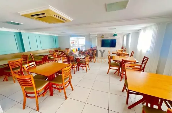 Apartamento de 2 dormitórios sendo 1 suíte com 2 vagas localizado no bairro Abraão - Florianópolis - Foto 9