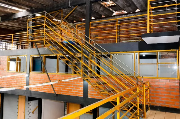 ÓTIMO GALPÃO COM 474m² AO LADO DA BR COM RENDA DE 7 MIL - Foto 25