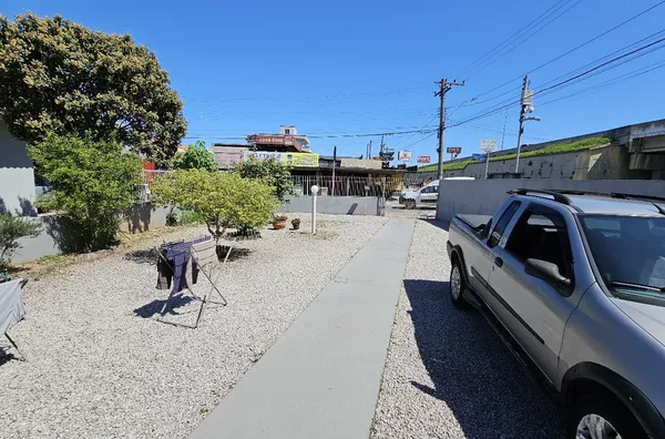 TERRENO BEM LOCALIZADO EM AREAIS COM 250M2