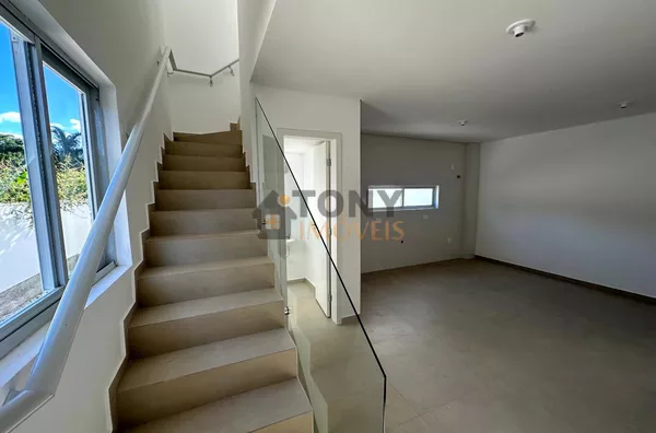 SOBRADO COM 2 SUITES E 96M2 PRIVATIVOS NOVA PALHOCA