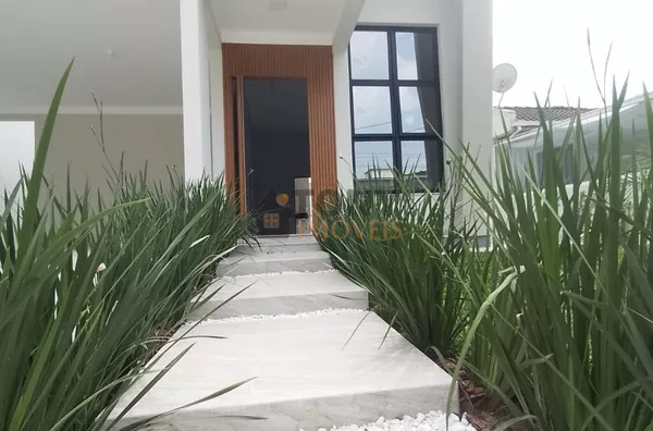 Casa em condomínio com 137m2 na Praia De Fora, Palhoca