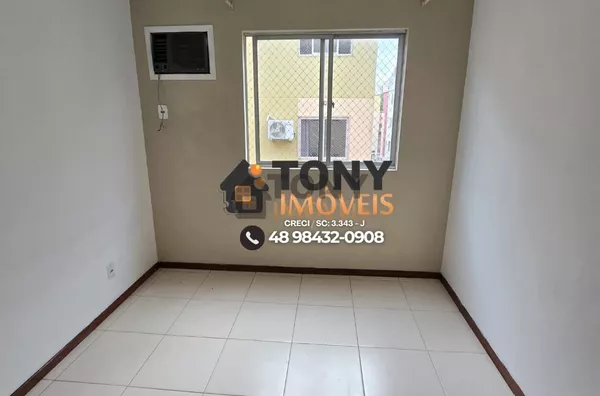 Apartamento com 02 quartos 01 BWC localizado no Real Parque, São José - SC.