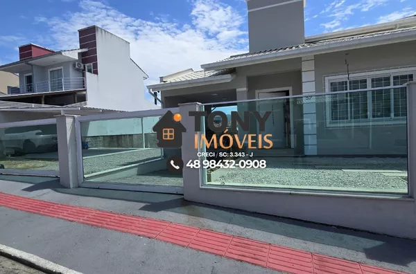 Casa de 3 dormitórios sendo1suíte à venda em Forquilhas - São José - SC