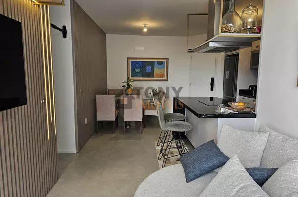 Apartamendo de 3 dormitórios sendo 1 suíte semimobiliado com vaga coberta localizado em Areias - São José - SC.