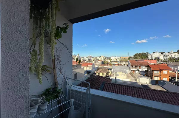 APARTAMENT COM 3 QUARTOS PERTO DO SHOPPING ITAGUACU 