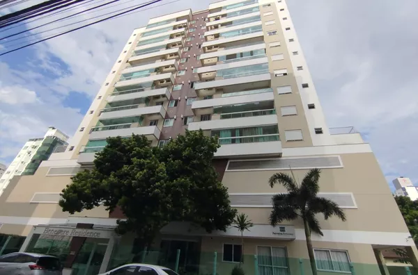 APARTAMENTO BEM LOCALIZADO NO KOBRASOL