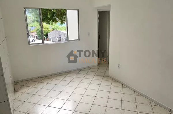 APARTAMENTO COM 2 QUARTOS NA SERRARIA