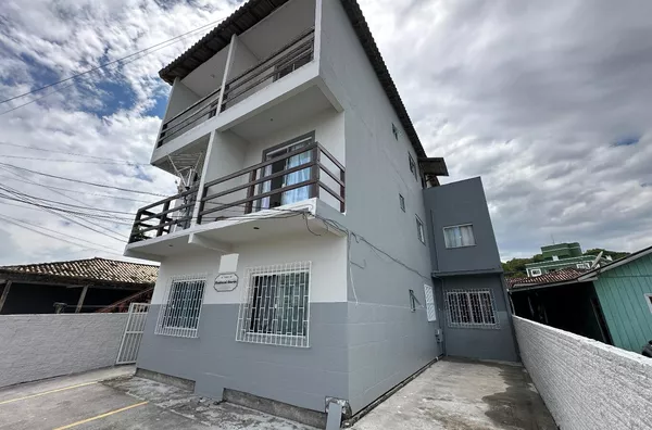 PARA INVESTIDORES! 6 IMÓVEIS COM FATURAMENTE DE 6 MIL