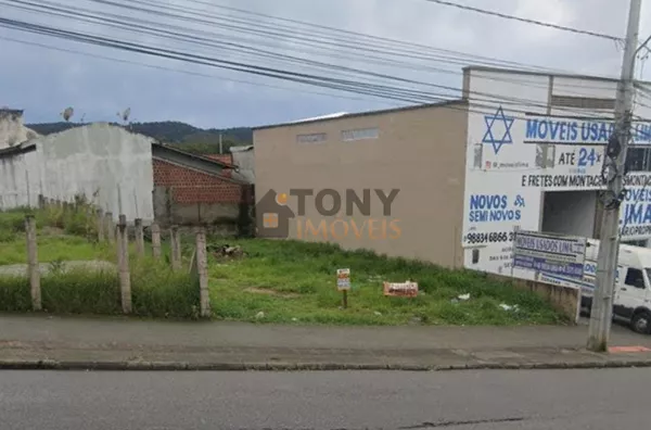 TERRENO COM 300M2 ( 12X25) - COMERCIAL