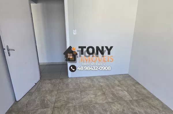 Casa com piscina de 3 dormitórios sendo 1 suíte localizada no bairro Areias - São José - SC. - Foto 13