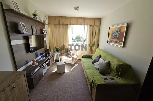 AMPLO APARTAMENTO NO ESTREITO COM 3 QUARTOS 