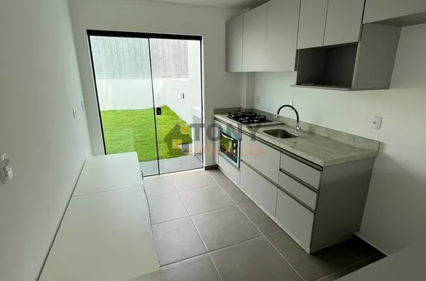 SOBRADO DE 2 SUÍTES +LAVABO E SOBRA DE TERRENO NOS FUNDOS - Foto 5