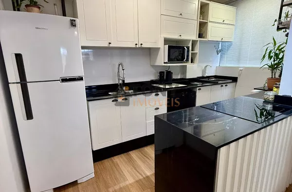 INCRIVEL APARTAMENTO 2 QUARTOS NO FLORESTA MOBILIADO COM VAGA 