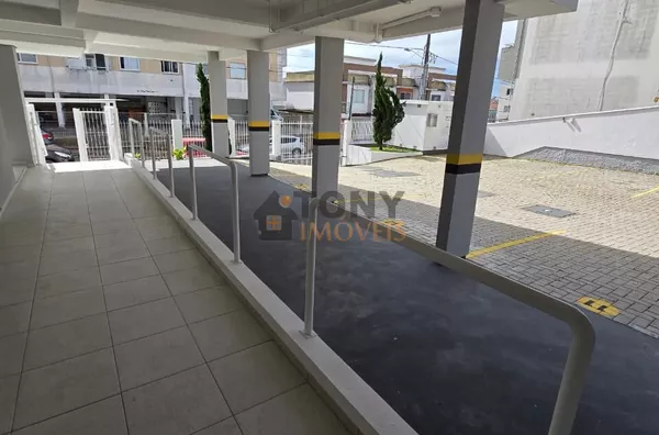 2 quartos com sacada com churrasqueira  