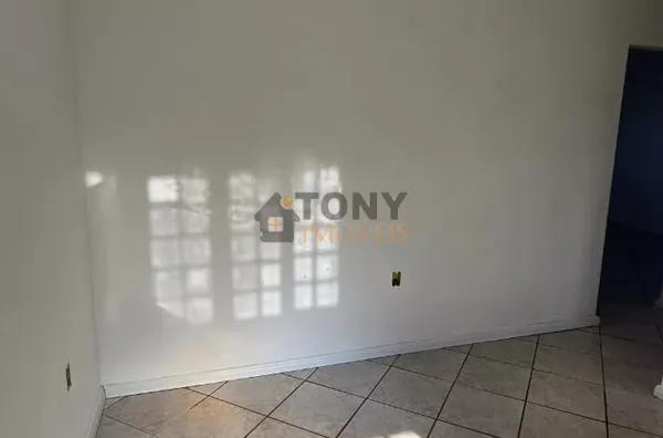 Casa à venda de 3 dormitórios sendo 1 suíte averbada localizada no bairro Jarim Cidade - São José - SC - Foto 6