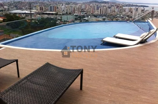 MARAVILHOSA CASA NO BOSQUE DAS MANSÕES ! ACEITA PERMUTA