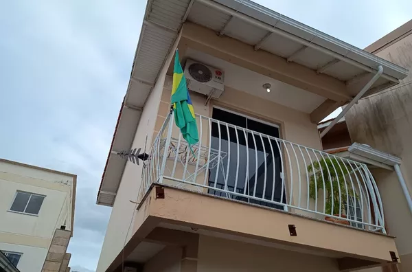 ÓTIMO SOBRADO EM SÃO SEBASTIÃO NA PALHOÇA