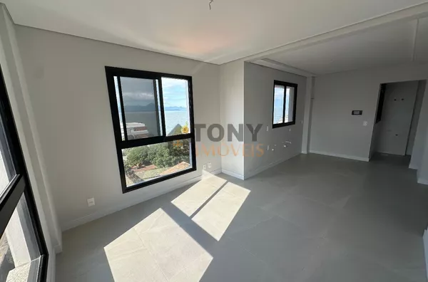 APARTAMENTO COM 3 QUARTOS + 2 VAGAS EM COQUEIROS
