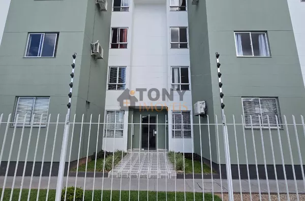 Apartamento de 2 dormitórios semi - mobiliado próximo do Giassi Areias - São José - SC