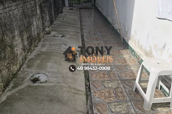Casa comercial de 3 dormitórios à venda no bairro Praia Comprida - São José - Foto 13