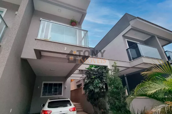 SOBRADO COM 3 QUARTOS E 2 VAGAS NO JARDIM BOTANICO