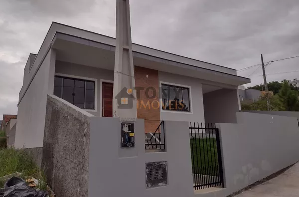 Linda casa de 3 dormitórios sendo 1 suíte no loteamento Alta Vista - São José