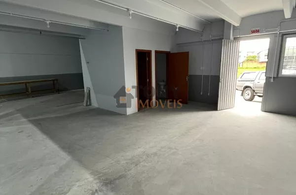 Galpão com 476m² - pé direito de 10 metros - Foto 7