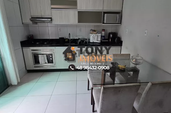 Sobrado de 2 dormitórios à venda no Lot. Jardim Botânico - São José.