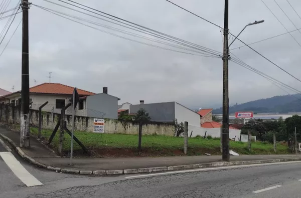 TERRENO FRENTE AV DAS TORRES EM SAO JOSE COM 454M2