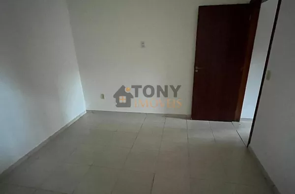 CASA COM 2 DORMITÓRIOS - VAGA PARA 3 CARROS - Foto 10