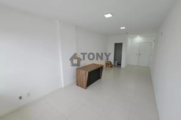 ÓTIMA SALA COMERCIAL EM CAPOERIAS COM VAGA DE GARAGEM