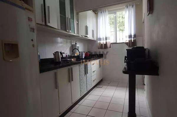 Casa 3 quartos no Roçado - Aceita permuta 