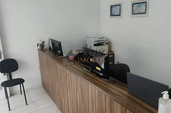 Casa à venda, 03 quartos, sendo 01 suíte e 07 vagas no bairro Ipiranga - São José - SC - Foto 6