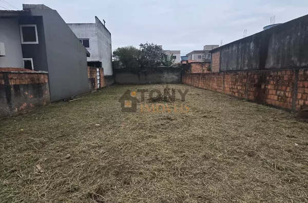 Terreno plano 10x25= 250m2 localizado no Lot. Ceniro Martins - São José - SC.