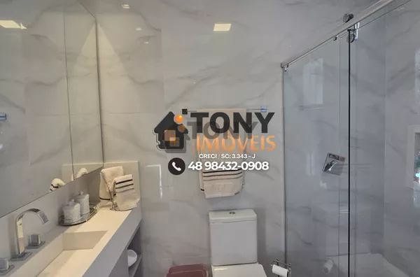 Casa imponente com 3 dormitórios, todos com suíte e closet, e uma área gourmet de tirar o fôlego espera por você no bairro Deltaville - Biguaçú-SC - Foto 21