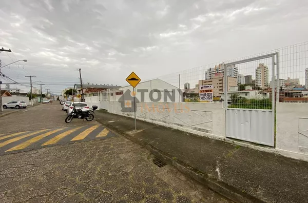 TERRENO COMERCIAL E RESIDENCIAL - 6 PAVIMENTOS  - JARDIM ATLÂNTICO - FPOLIS
