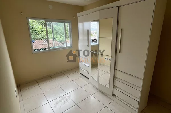 Ap 2 dorm. suíte, churrasqueira na sacada, 2 elevadores, vaga coberta privativa.